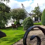 Guest house The White House 4*