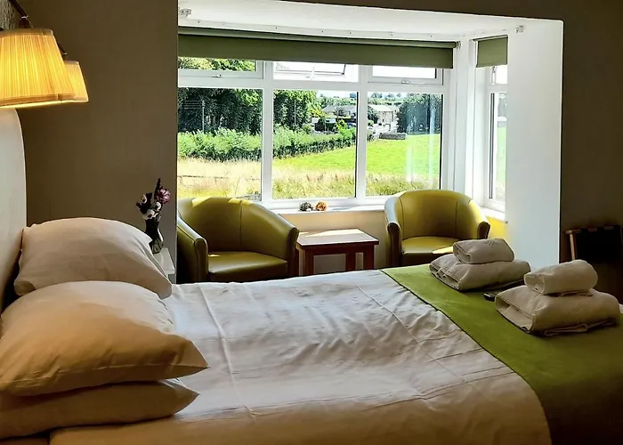 Guest house The White House